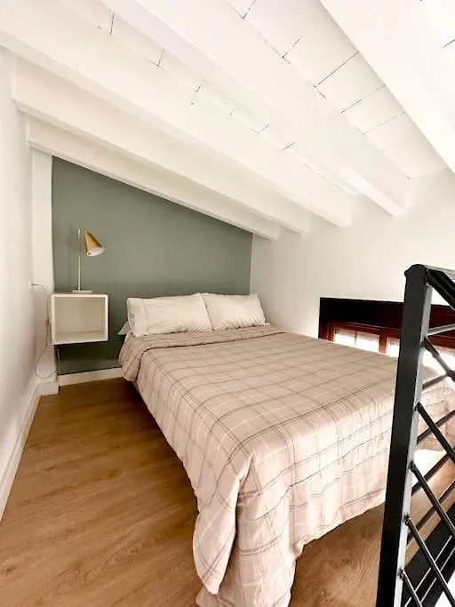 Apartamento Atico Duplex Triana , Sevilla